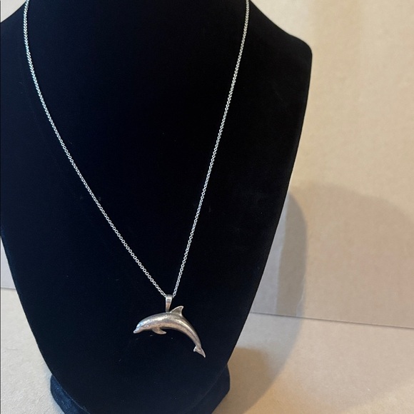 Sterling silver dolphin pendant 🐬 - Picture 3 of 4